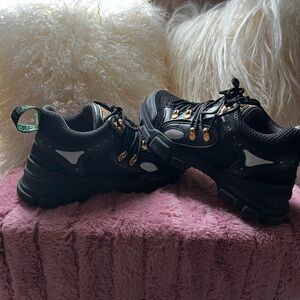 Gucci Trek shoes